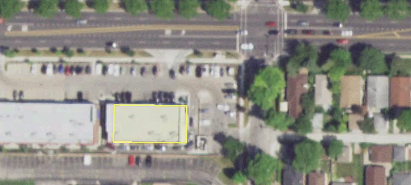 Retail Space on Touhy Avenue