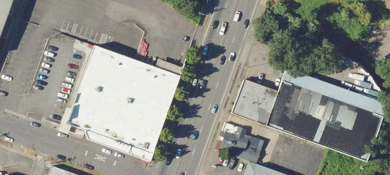 Spacious Retail Space in Salem