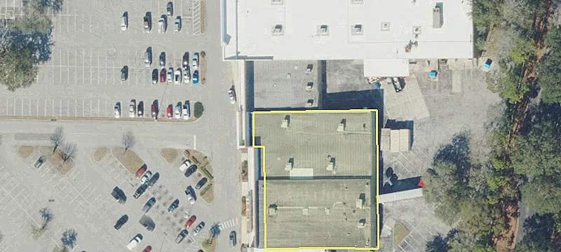 Retail Space in High-Traffic Area