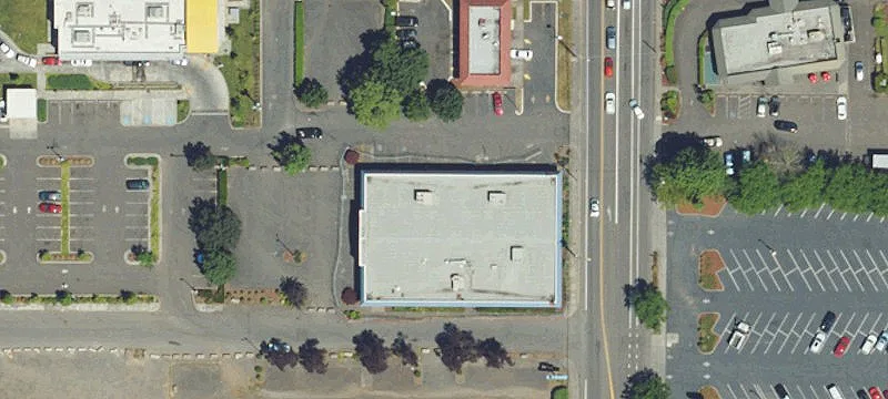 Freestanding Retail/Entertainment Building Available
