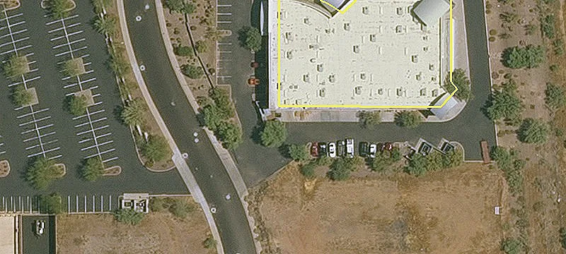 Freestanding Building Near I-17 Freeway
