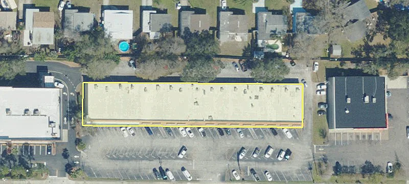 Retail Space on High-Traffic Road
