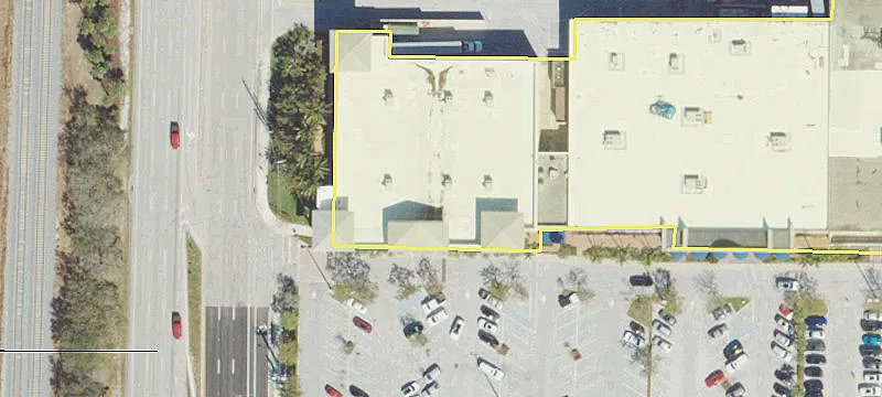Retail Space in Premier Center