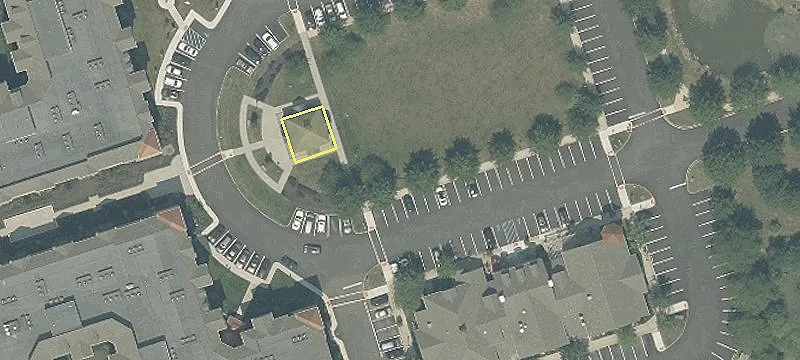 Upscale Retail Space For Lease