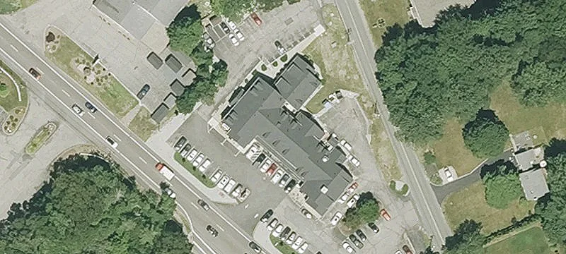 Mixed-Use Building in Pembroke