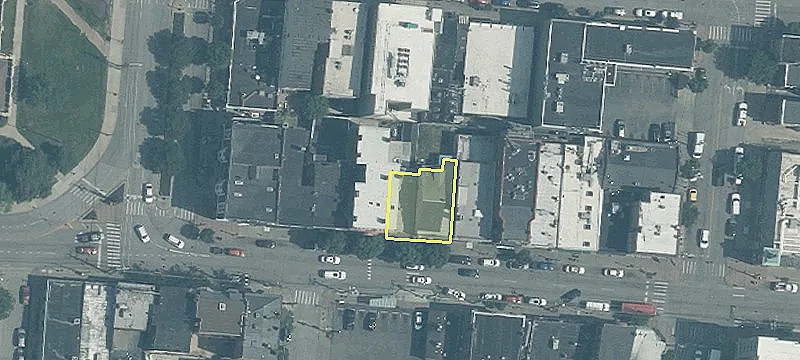 Retail Space Available For Rent
