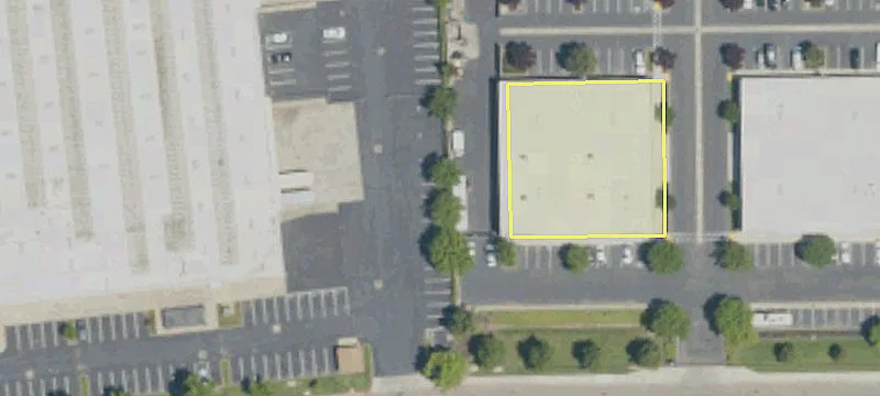 Freestanding Building in Secured Park