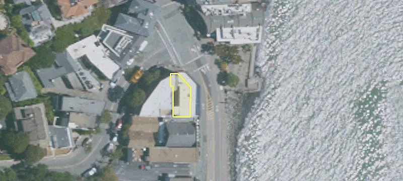 Retail Space with High Visibility