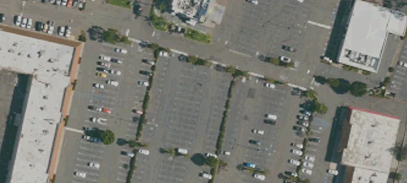 Retail Space in Busy Center