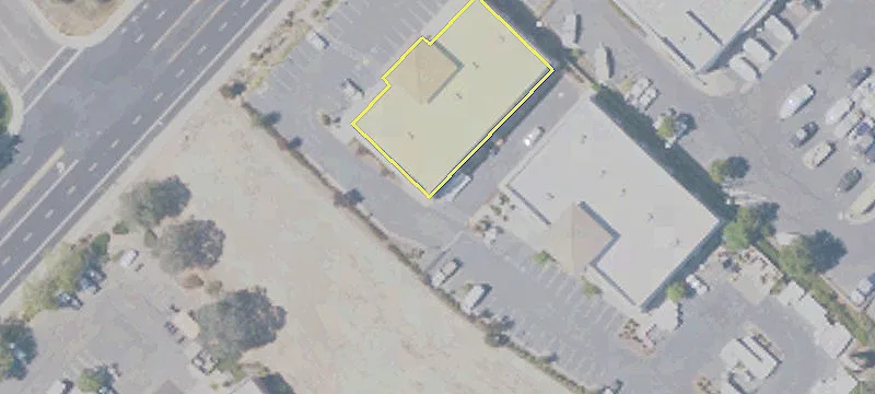 Retail/Warehouse Building with I-80 Visibility