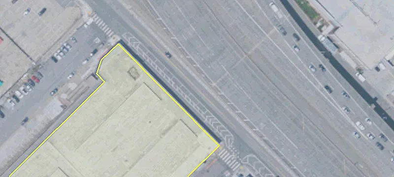 San Francisco Warehouse with Freeway Access