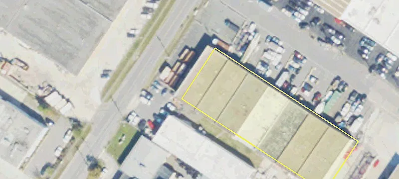 Warehouse with Yard Space