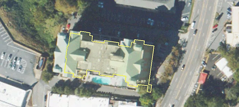 Retail Space in Powers Ferry
