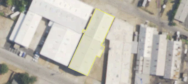 Industrial Space with Cross-Dock Loading