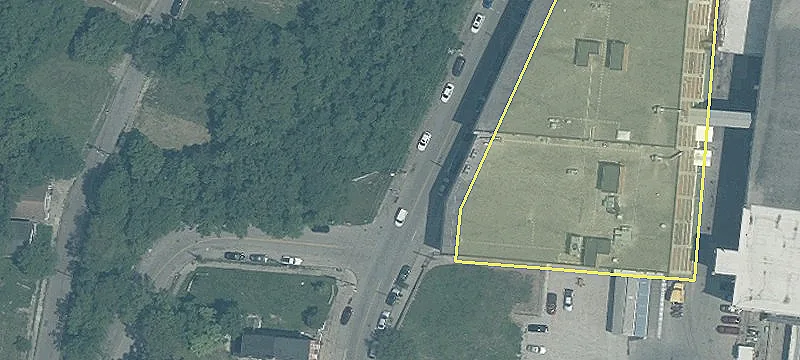 Retail and Workshop on 2 Acres