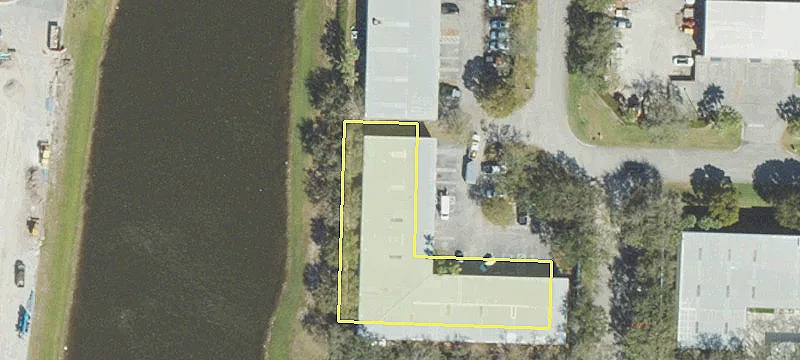 Lake Park Industrial Space Available