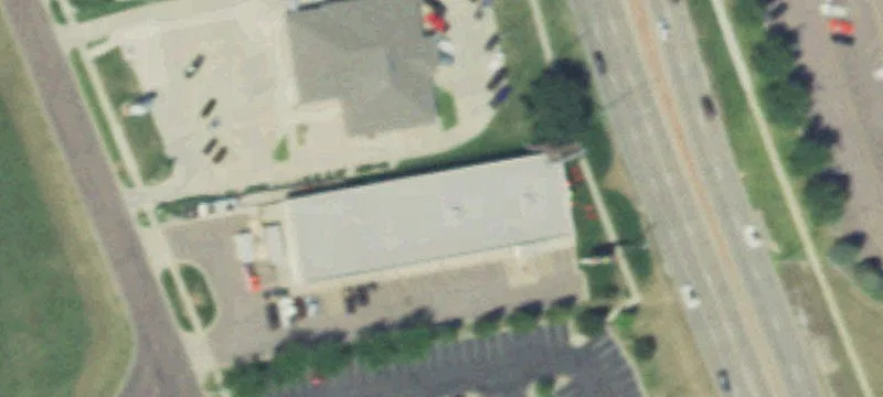 Versatile Automotive/Retail/Warehouse Space
