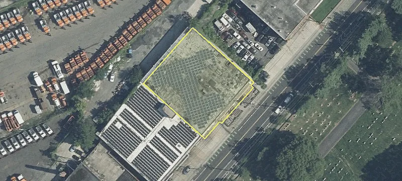 Two-Level Industrial Facility in Ivy City