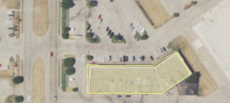 Retail Space in Golden Beach