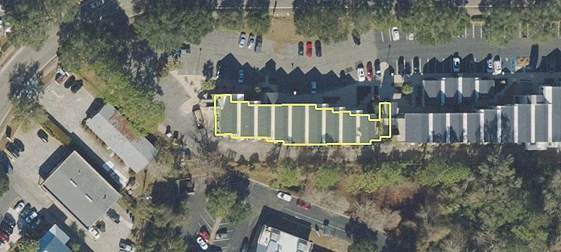 REI-Anchored Shopping Center Space