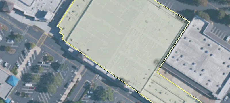 Retail Space in Gateway Plaza