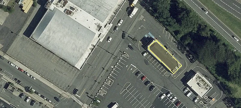 Grocery-Anchored Center For Lease