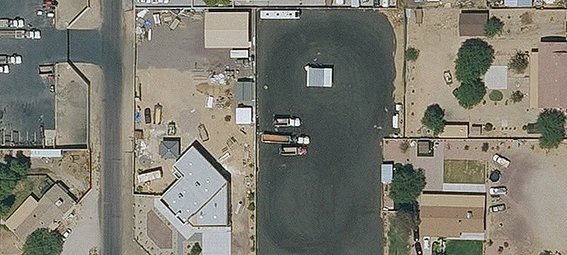Retail Space Near I-10 Freeway