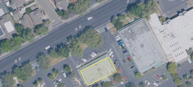 Former Massage Envy Retail Space