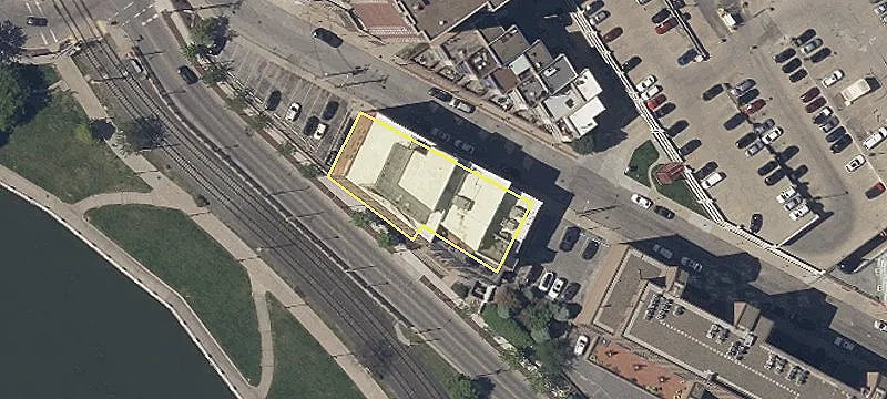 Trendy River Front Office Space