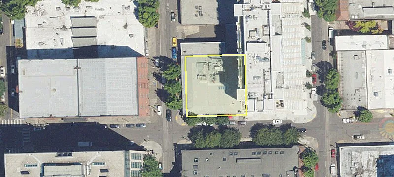 Retail Space in Vibrant Marketplace
