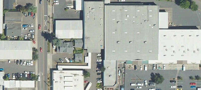 Retail Space Near I-205