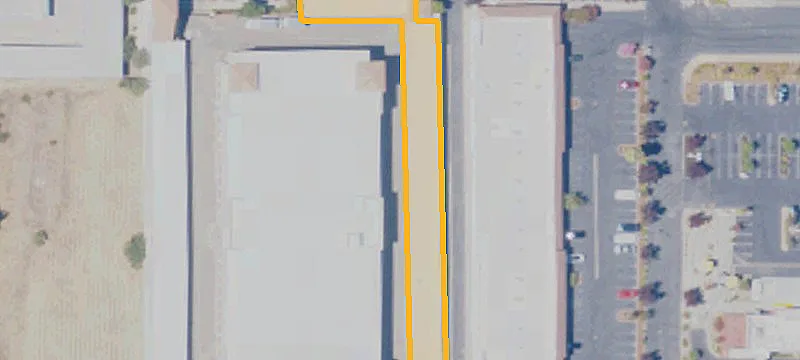Retail Space in Roseville Plaza