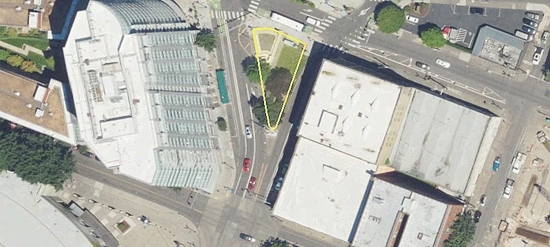 Retail Space with High Visibility