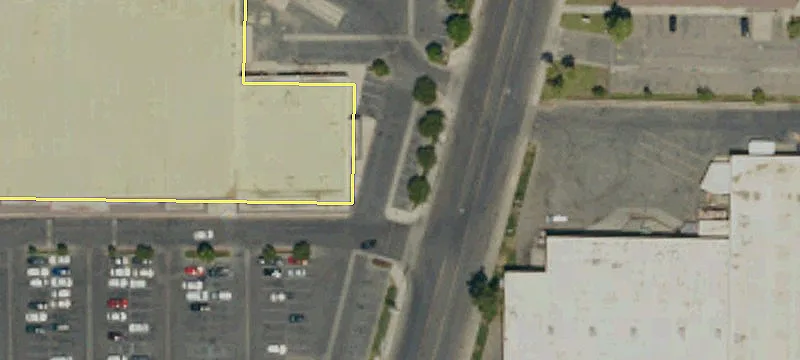 Retail Complex on Ming Avenue