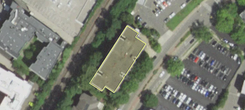 Retail Space in Great Neck