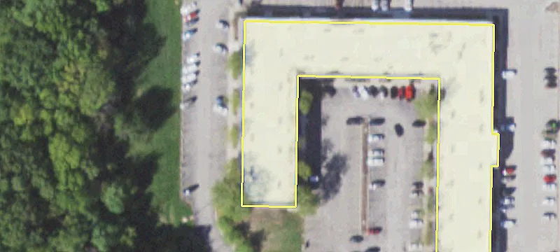 Retail/Office Building with Ample Parking