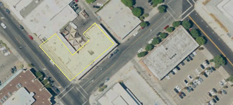 Office Space with Street Visibility
