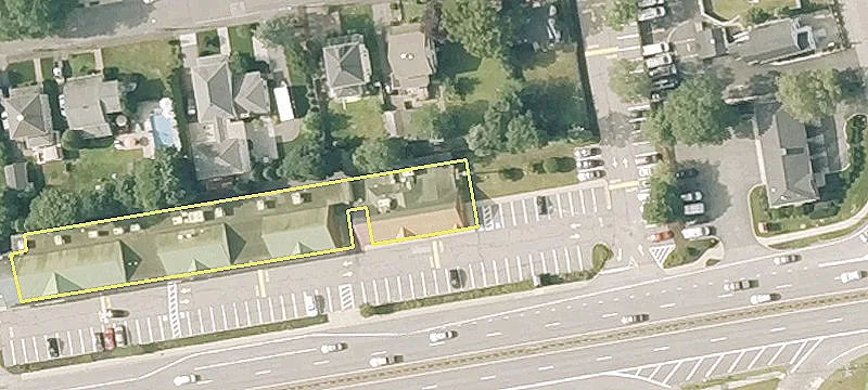 Retail Space in Sunnyside Plaza