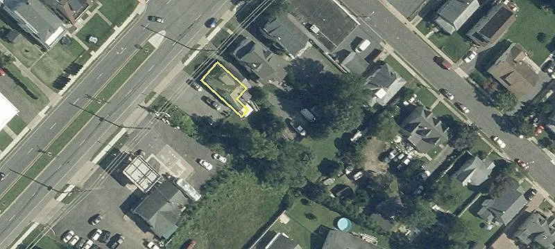 Versatile Retail/Office Space Available