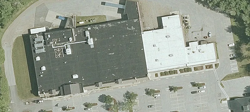 Retail Space in Busy Center