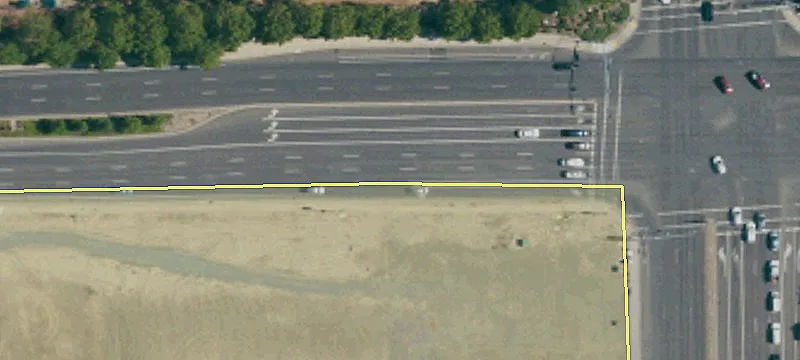 Retail Space with High Visibility