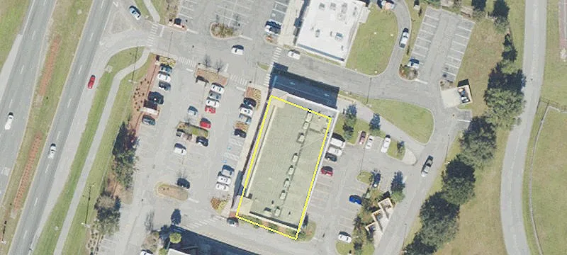 Retail Space in Publix-Anchored Center