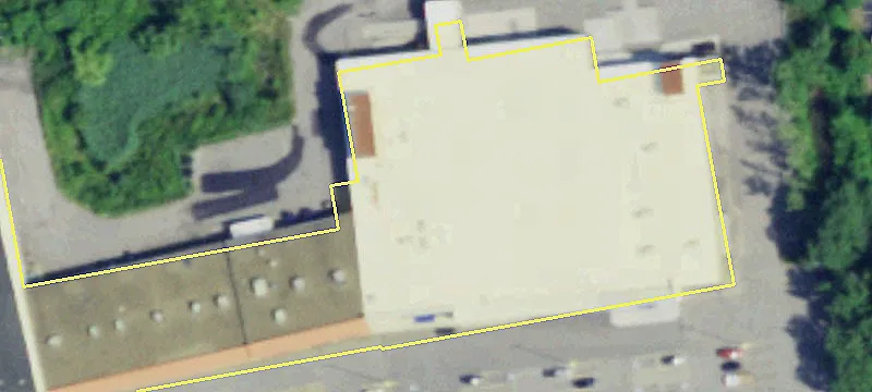 Retail Space in Vineyard Plaza