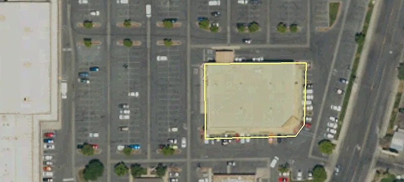 Retail Complex on Ming Avenue