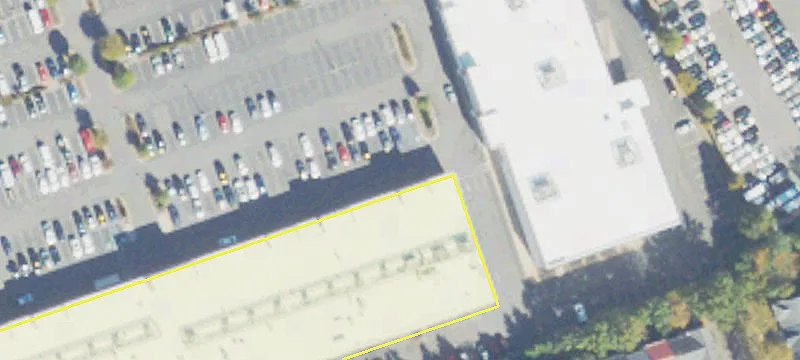 Renovated Shopping Center in Alexandria