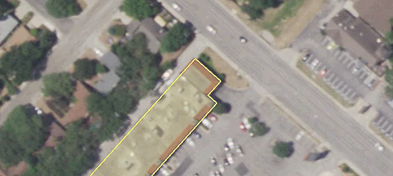 Retail Space in Adobe Creek