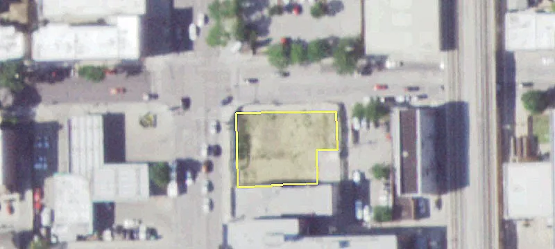 Retail Space in Uptown-Edgewater