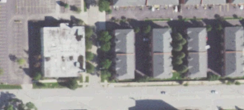 Retail Space in Belmont Cragin