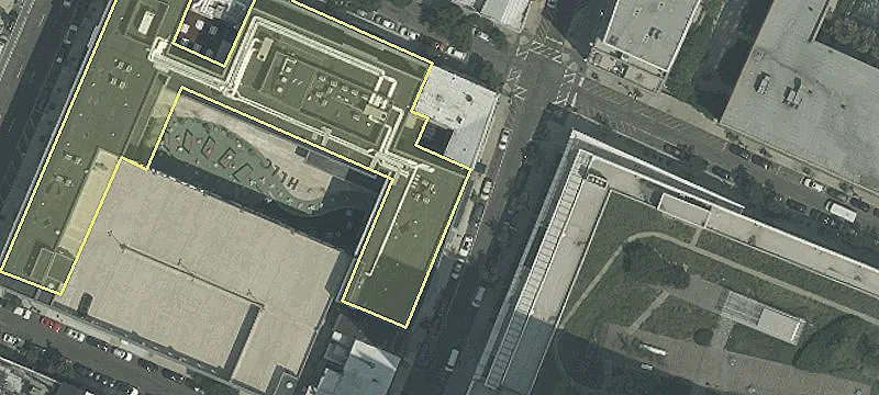 New Street Retail Space Available