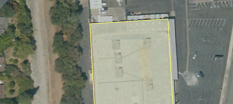 Redding Retail/Showroom Space Available